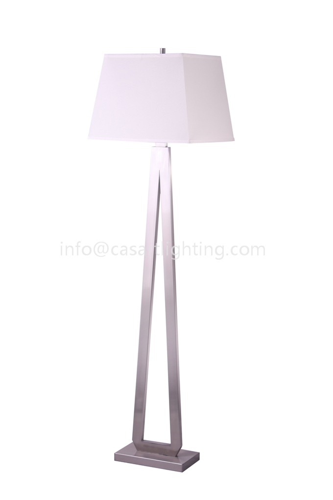 Guestroom floor lamp