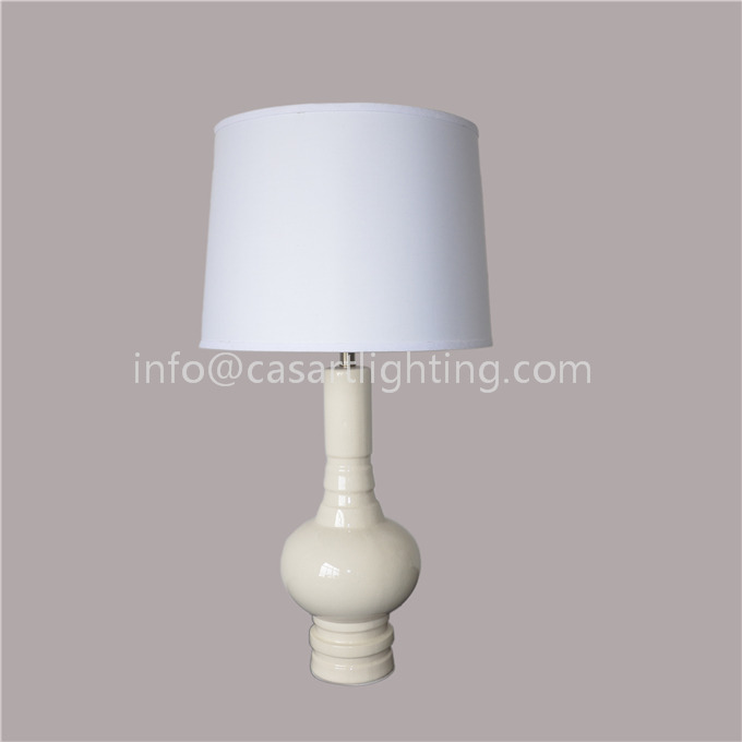 Ceramic table lamp