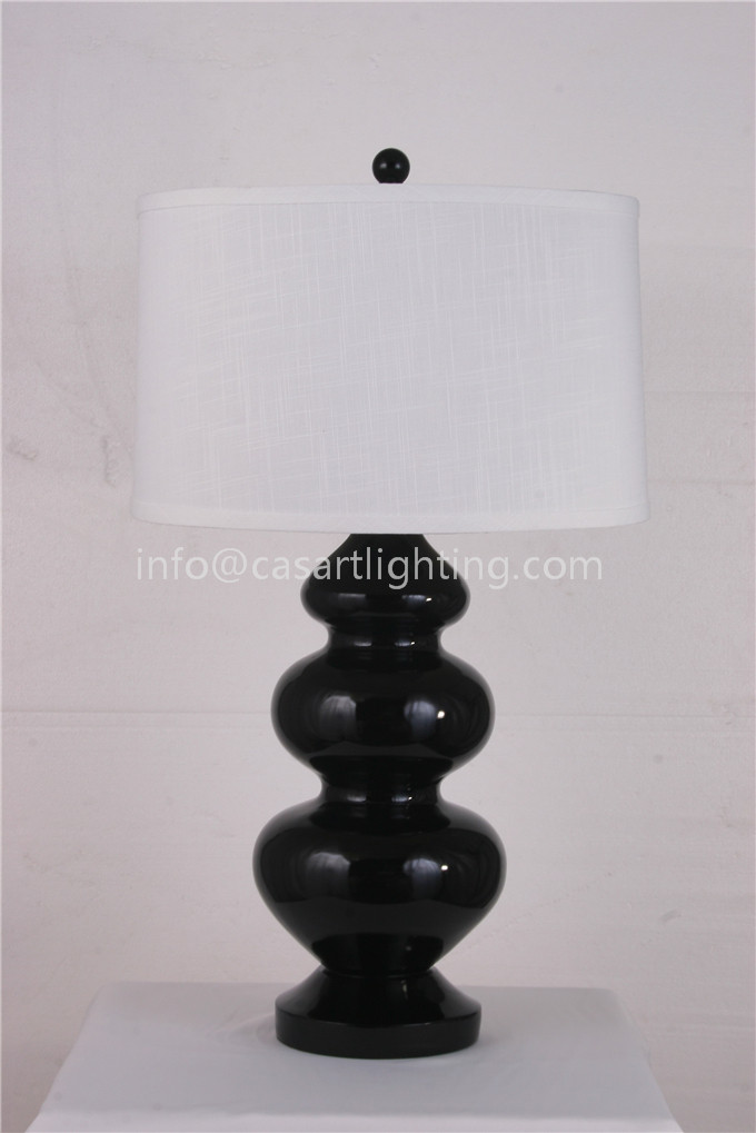 Polyresin table lamp
