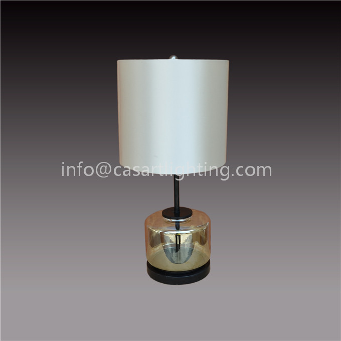 Table lamp
