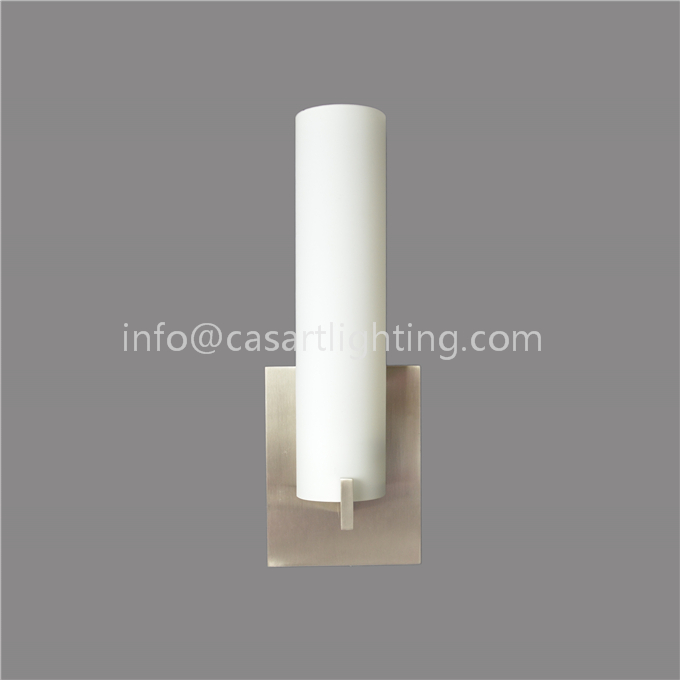 Wall fixture